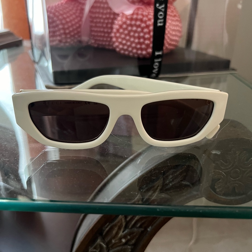 Gucci sunglasses